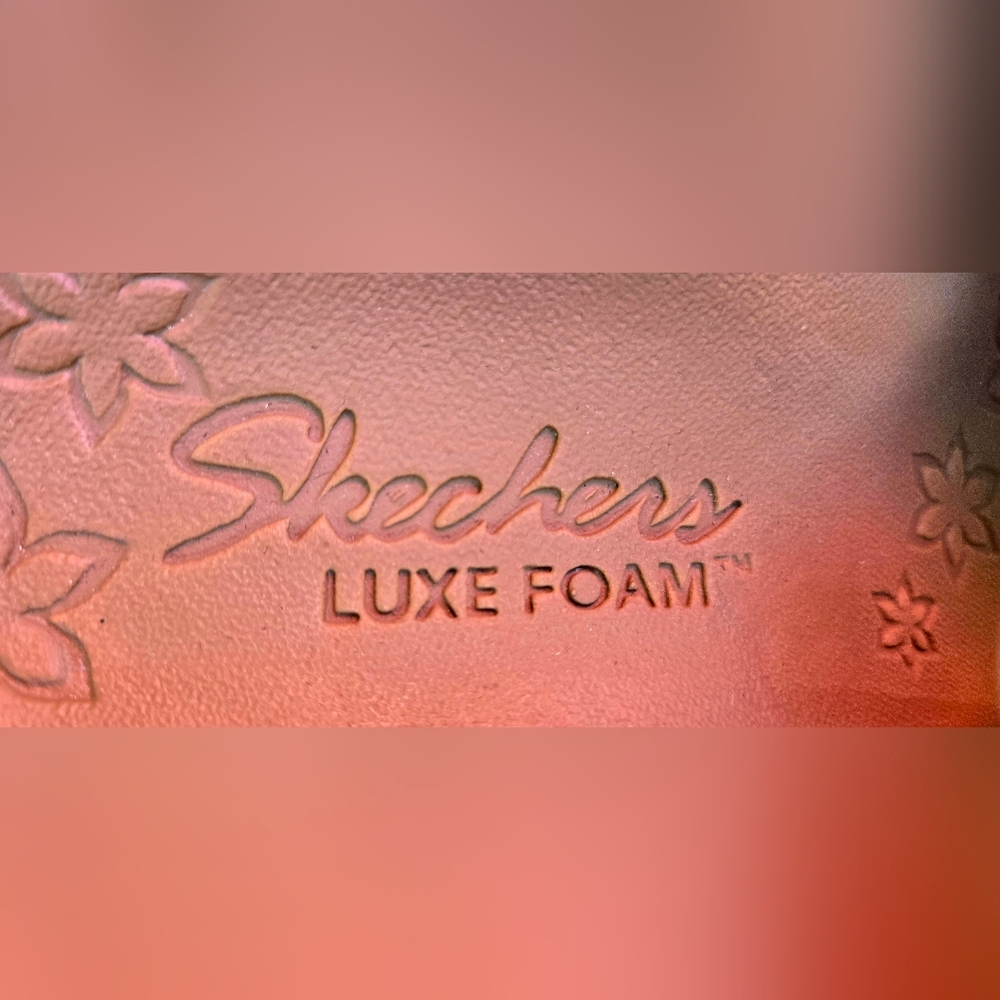 Sketchers LuxFoam Wedge Sandals - Picture 3 of 4